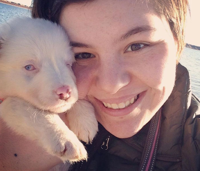 Grandpa’s Worries About Dog Not Recognizing Him After A Year Apart Disappear As Excited Dog Rushes To Him Grandpa’s Worries About Dog Not Recognizing Him After A Year Apart Disappear As Excited Dog Rushes To Him