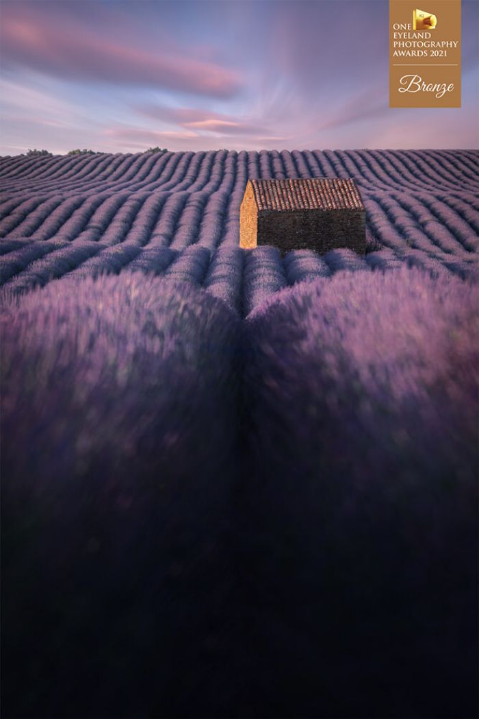 "Walk This Wa(Y)ves" By Emanuele Vigato. Bronze In Editorial, Travel