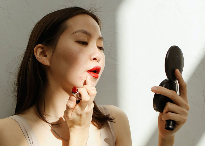 Someone Asks Internet Users To Share Examples Of What Toxic Femininity Looks Like, And Here Are 35 Of The Most Accurate Insights