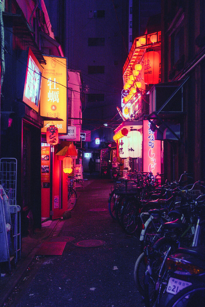 I Explored The Night Alleys Of Tokyo Under Neon Lights, And Here Are 30 Images That I Took