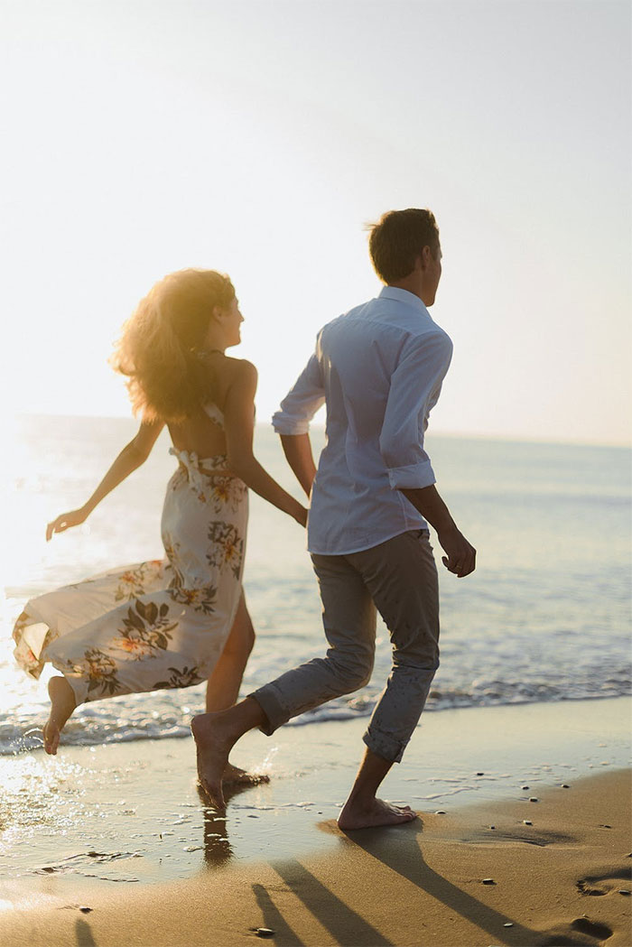 Newlyweds Are Surprised With All-Paid Honeymoon Getaway Trip, Find Out Groom's Parents Invited Themselves In, Drama Ensues After They Ask For Privacy Newlyweds Are Surprised With All-Paid Honeymoon Getaway Trip, Find Out Groom's Parents Invited Themselves In, Drama Ensues After They Ask For Privacy