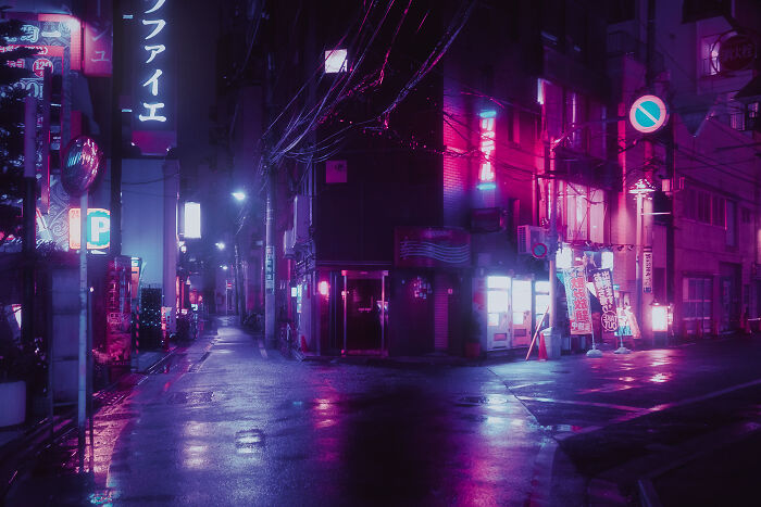 I Explored The Night Alleys Of Tokyo Under Neon Lights, And Here Are 30 Images That I Took