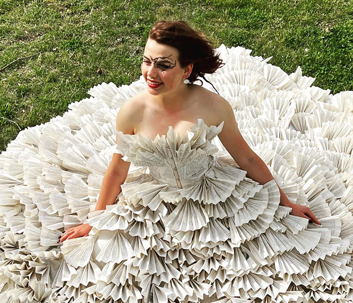 Teen Makes Her Prom Dress Herself And Uses Pages From Old Harry Potter Books As Its Fabric