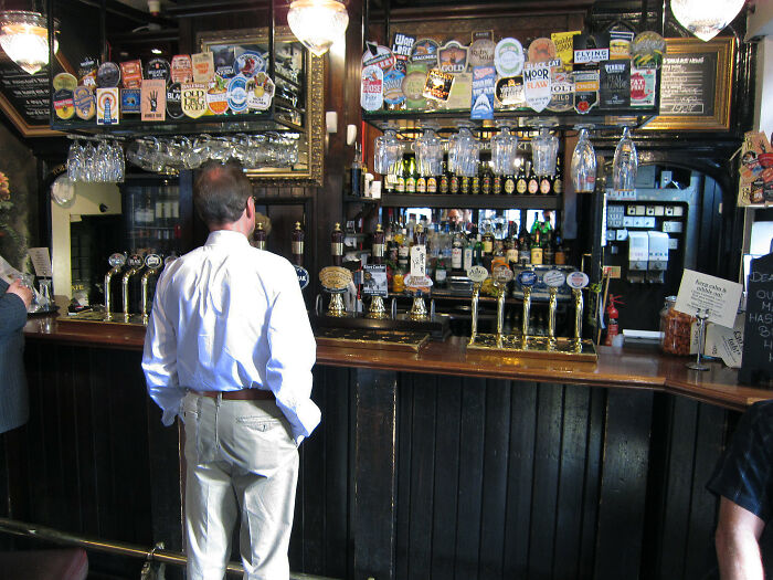 30 Men Online Shared Their Unspoken “Guy Code” Rules And They’re Kind Of Wholesome