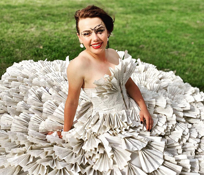 Teen Makes Her Prom Dress Herself And Uses Pages From Old Harry Potter Books As Its Fabric