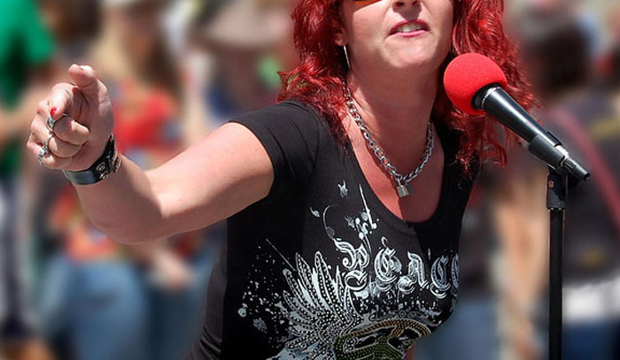 People Are Sharing 30 Stories About The Mistakes Their Parents Made That Ended Up Affecting Them Long-Term