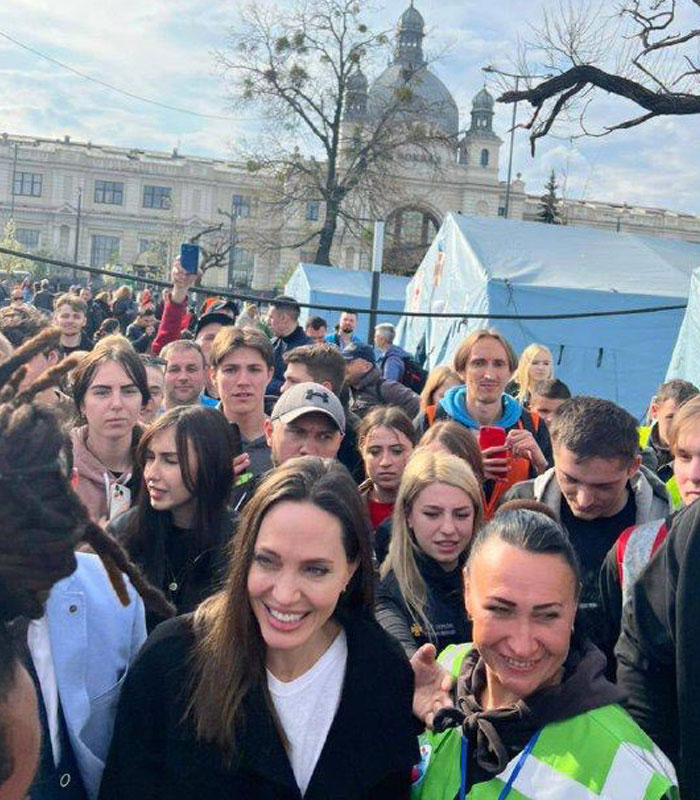 Angelina Jolie Comes To Ukraine To Show Support But Her Visit Is Cut Short As Air-Raid Sirens Go Off Angelina Jolie Comes To Ukraine To Show Support But Her Visit Is Cut Short As Air-Raid Sirens Go Off