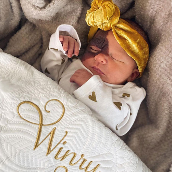 Mom Shares Her Daughter&rsquo;s Unique Birthmark, Gathering 300k Followers Supporting Their Journey