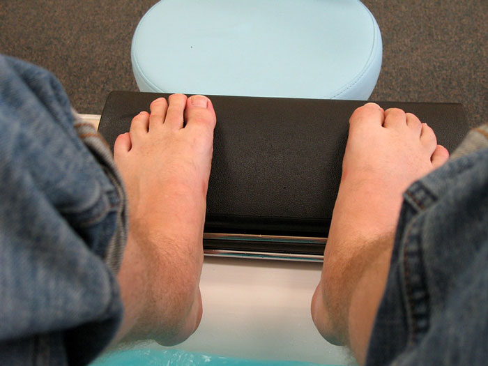 Straight Guys Are Sharing 30 Everyday Things They Secretly Do That Society Calls "Gay"