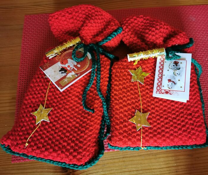 Mom Decided To Knit Her Wrapping Paper This Year