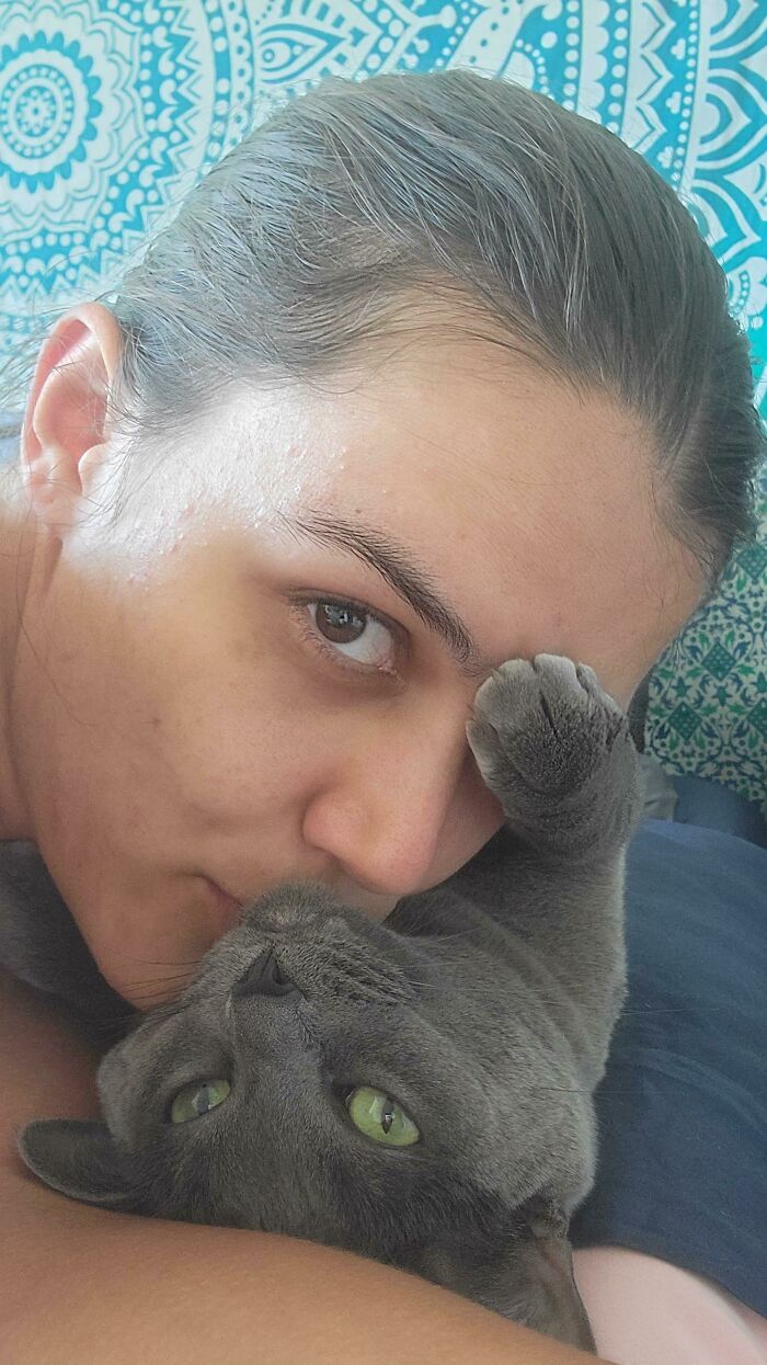 Mama Mia Wanting Snuggles, But Not Kisses. She Gets In My Personal Space And Then Gets Mad When I Touch Her. Anyone Else Know This Struggle?