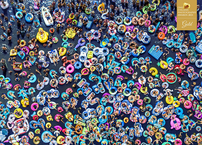 "Floating People" By Raf Willems. Gold In People, Other