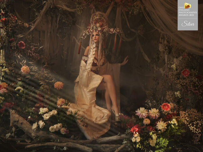 "Red And White" By Haseo Hasegawa. Silver In Fine Art, Portrait