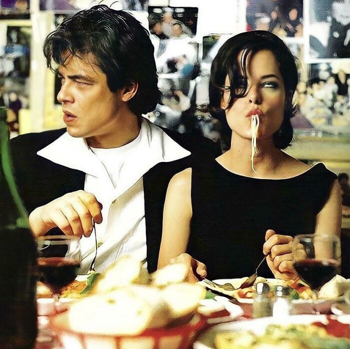 Benicio Del Toro & Parker Posey - 1995