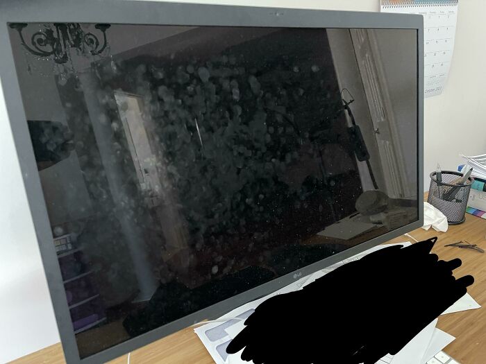 I Bought A Fancy 5K Monitor (LG Ultrafine 27”) For Myself, But My Wife Liked It So Much She Asked For It. Here’s How She’s Using It