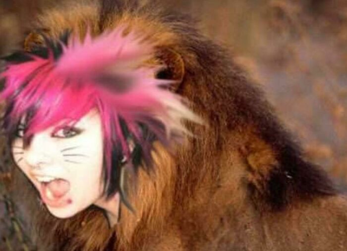 Ni siquiera sé qué se supone que es esto. Tenía 15 años y estaba muy metida en la hierba