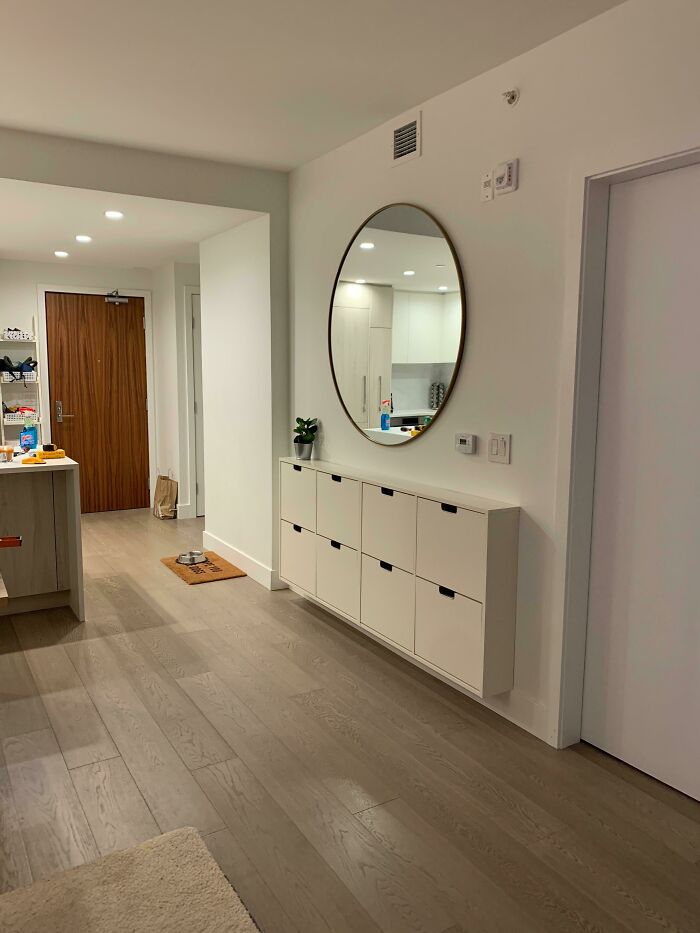 IKEA Stall - Floating