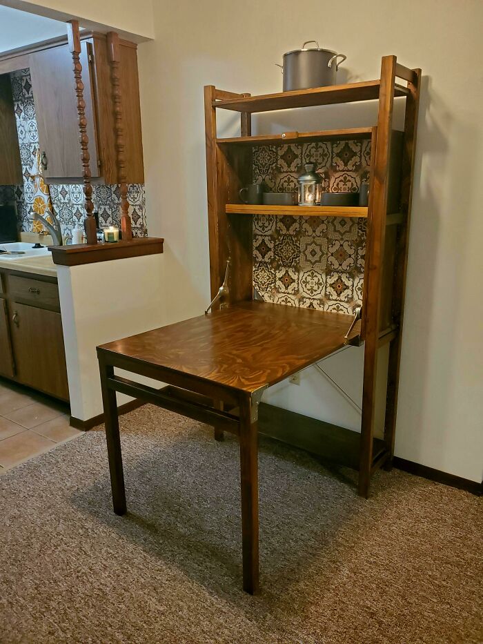 First Time Staining... I Love How This Turned Out! (Ivar With Foldable Table!)