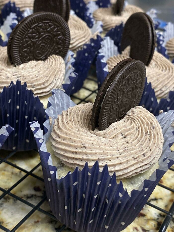 Homemade Oreo Cupcakes With Crushed Oreo Buttercream
