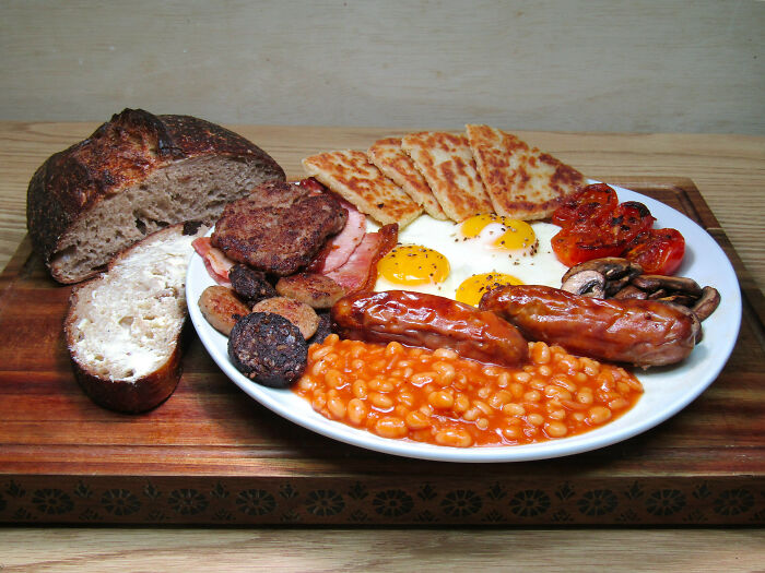 Pretty Full Scottish Fry Up
