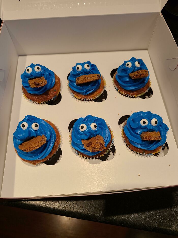 Cookie Monster Cupcakes
