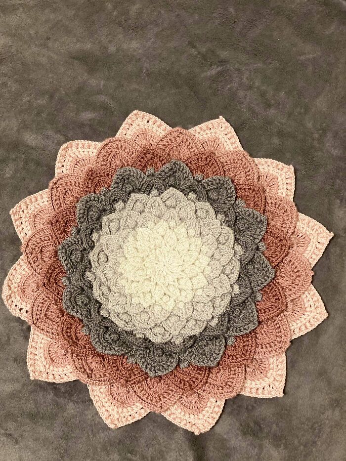 Ever Pick Out Colors For A Project And In Your Mind, It’s Going To Be So Pretty And Then Half Way Through You Realize It’s Not Nearly As Pretty As The Picture In Your Mind But It’s Too Late To Turn Back? 