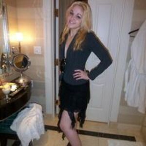 aprilangelides avatar