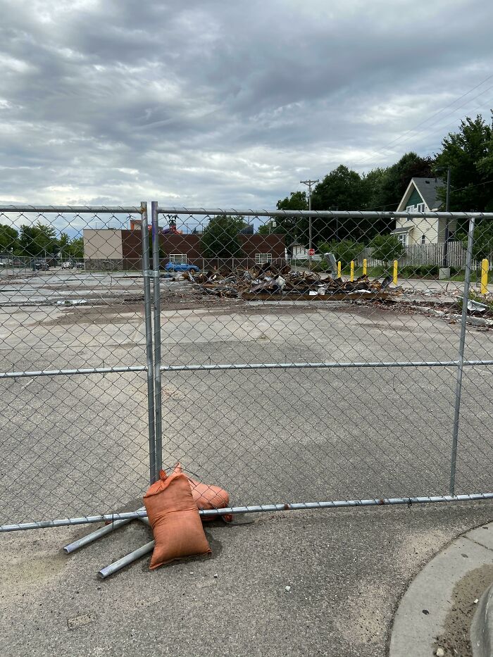 This Is The Walgreens I Was Supposed To Pick Up From