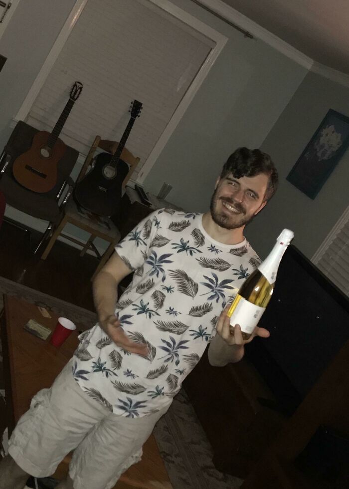 Someone Literally Tipped Me With A Bottle Of Champagne, So I Had To Share
