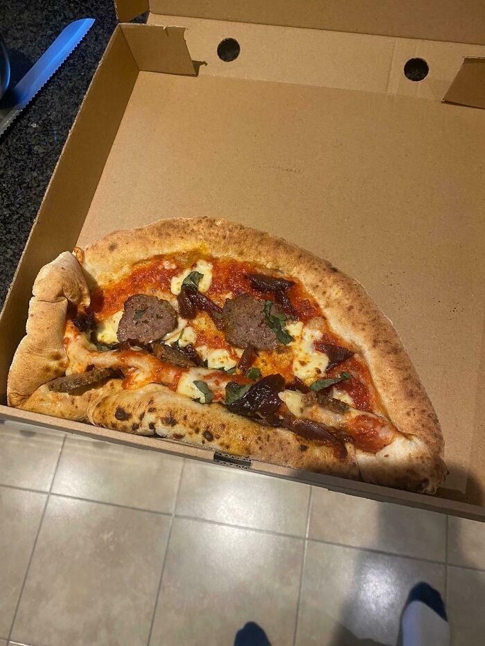 Why You Should Keep Pizzas Flat