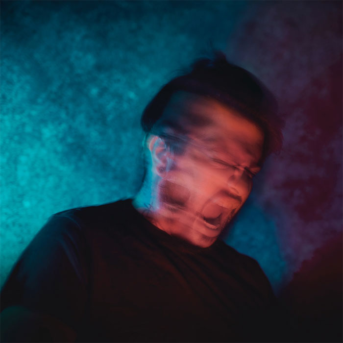 911 Operators Share The Funny And Wild Calls They Couldn't Take With A Straight Face