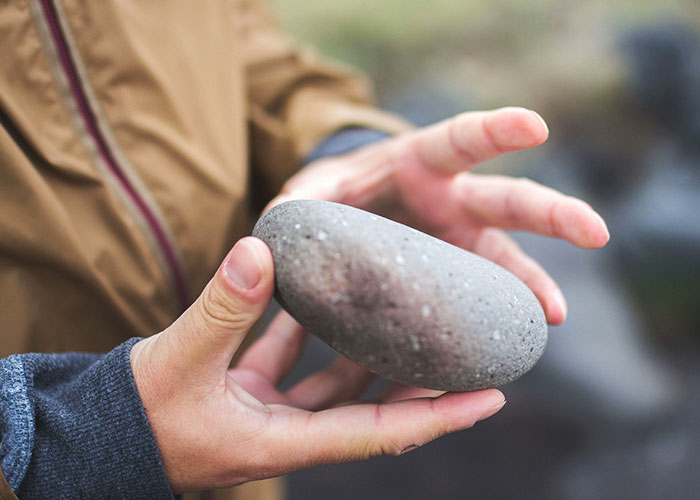 911 Operators Share The Funny And Wild Calls They Couldn't Take With A Straight Face