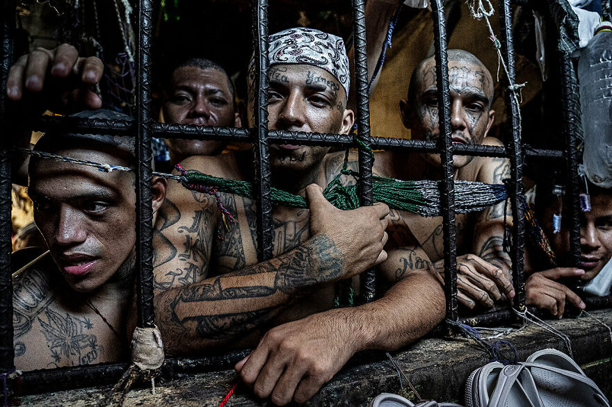 Inmates Look Out Of A Cell From The Series 'Sin Salida (No Way Out)' © Tariq Zaid