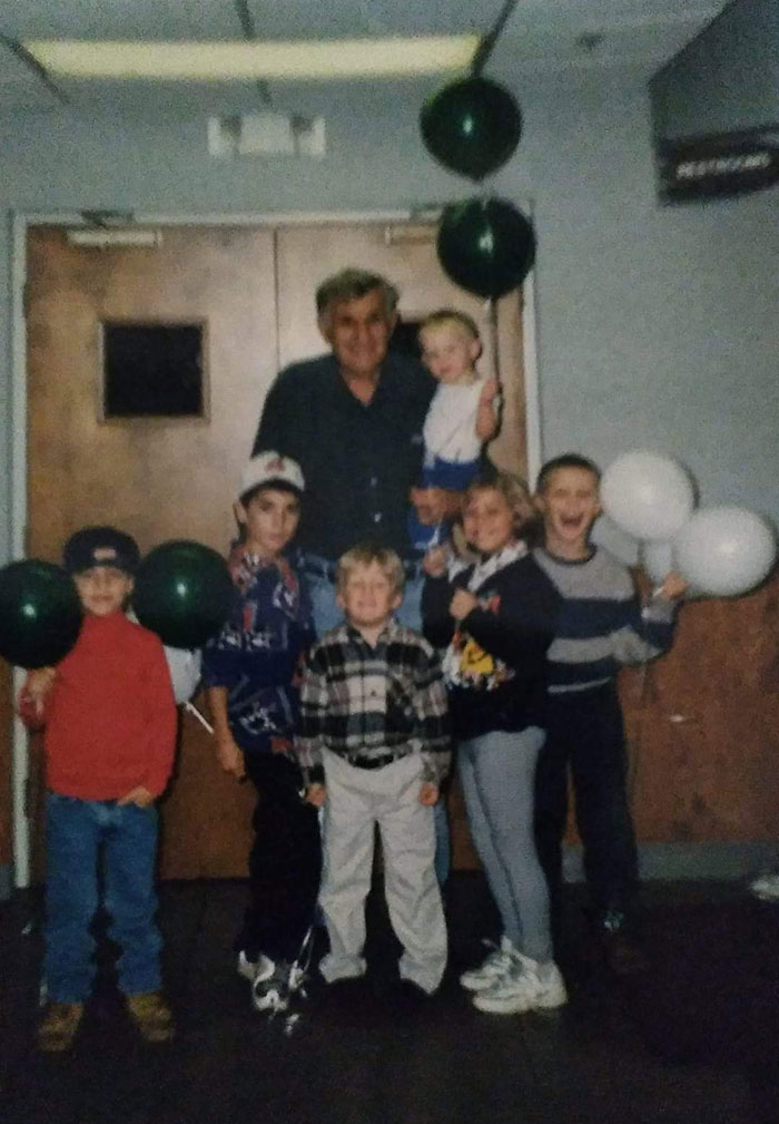 Yes I Am The Only Girl There And All Us Kids Look Pretty Embarrassing It Was The 90s