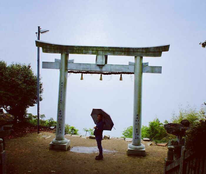 I Went To Takaya Shrine, Which Is One Of The Places I Wanted To Visit. When The Weather Is Nice, You Should Be Able To See The City Through The Gaps Of The Torii Gate
