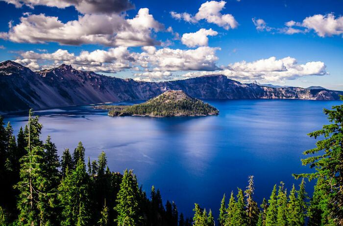 Crater Lake, Oregon, USA
