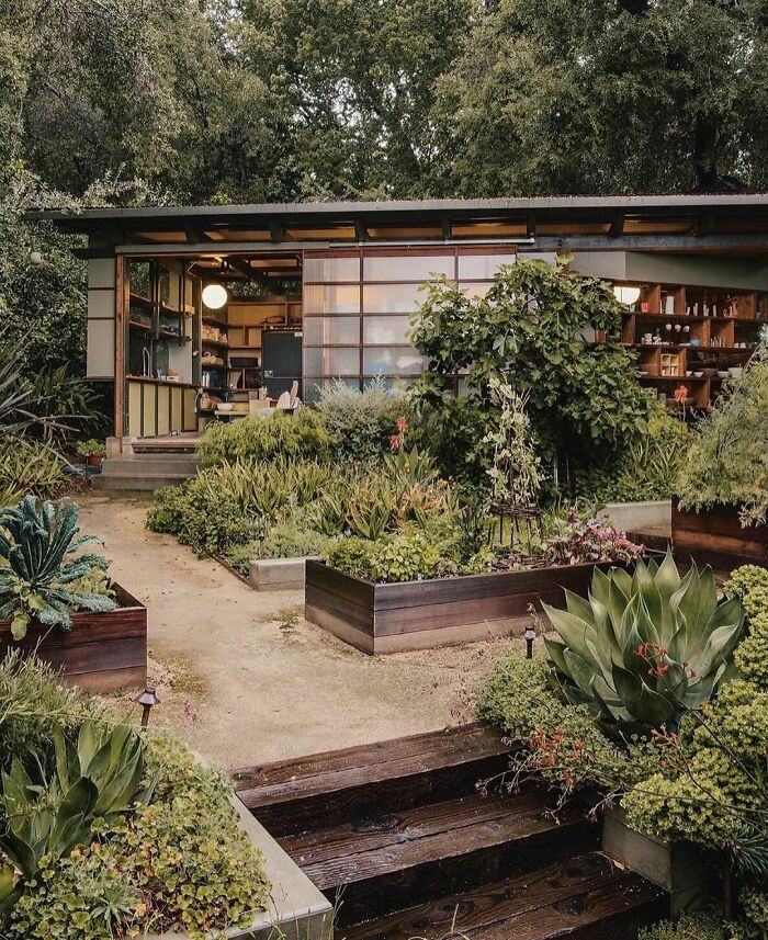 40 Homes That Feel Too Dreamy To Be Real, As Shared On The ‘Somewhere I Would Like To Live’ Instagram Account