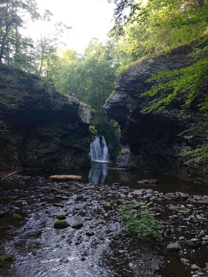 Creek Rd. Falls. Marshalls Creek, Pa