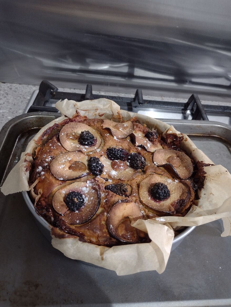 My Apple And Blackberry Cake Didn't Look Great.. It Was Delicious Though!