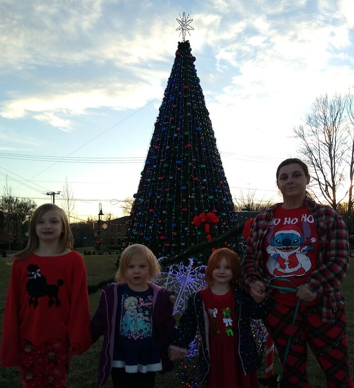 Big Christmas Tree Week Before Christmas