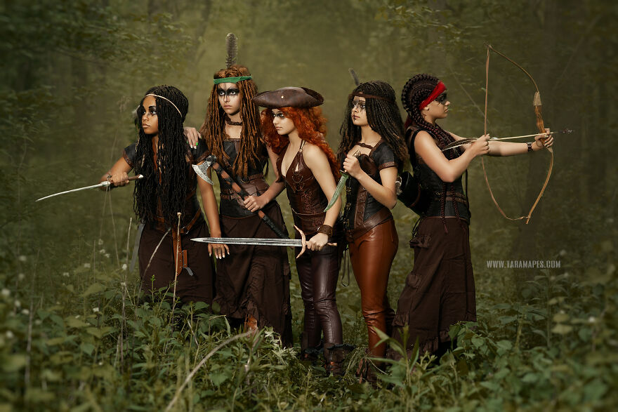 The Lost Girls (19 Pics)