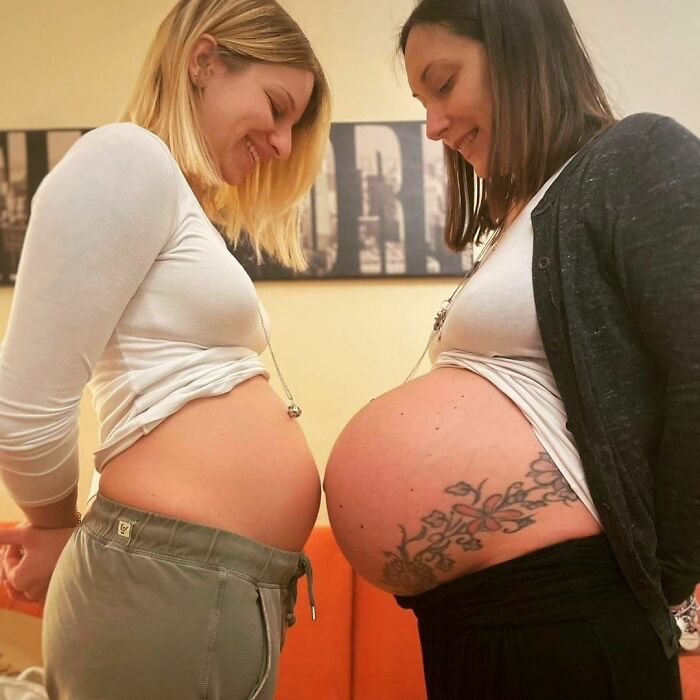 30 Mothers Are Sharing Realistic Pictures Of Baby Bumps And Pregnant Bodies To Fight Toxic Standards