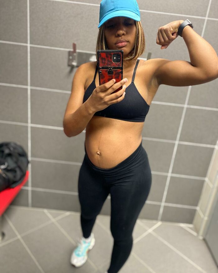 30 Mothers Are Sharing Realistic Pictures Of Baby Bumps And Pregnant Bodies To Fight Toxic Standards