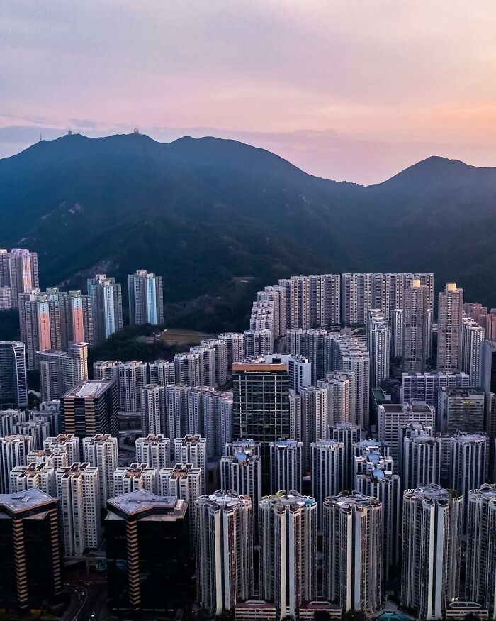 Photographer Shows Hong Kong Like Never Before