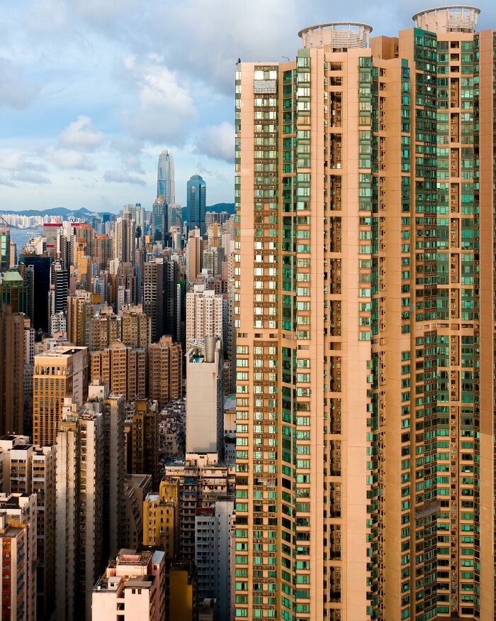 Photographer Shows Hong Kong Like Never Before