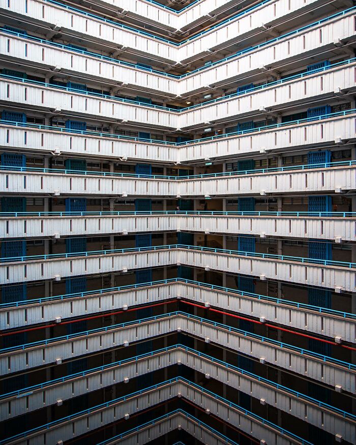 Photographer Shows Hong Kong Like Never Before
