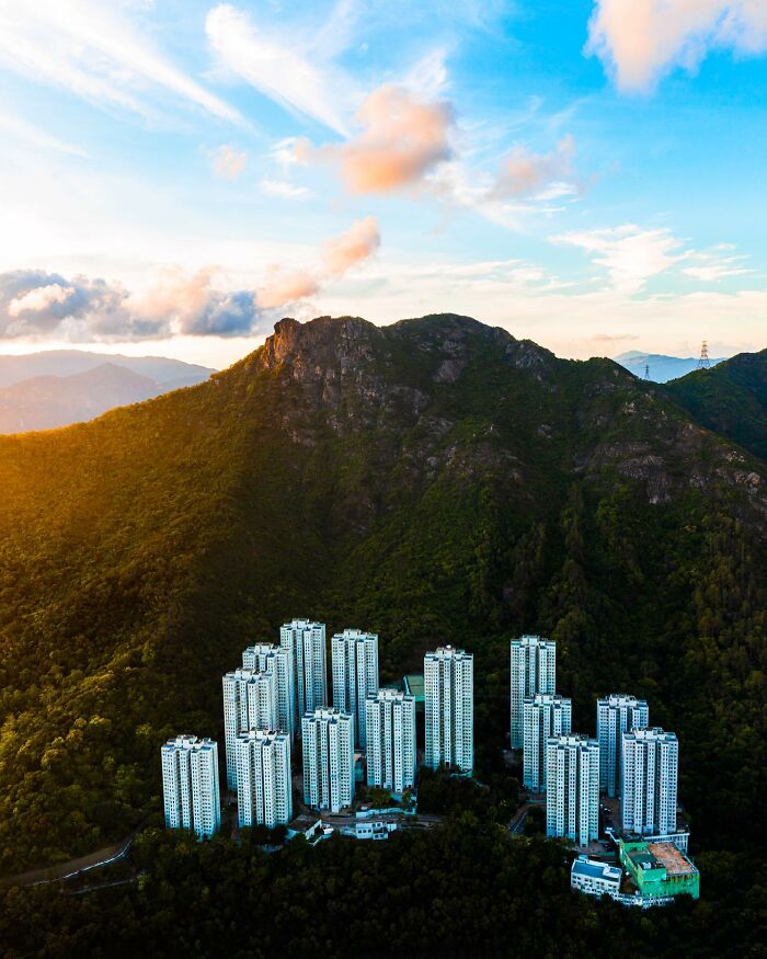 Photographer Shows Hong Kong Like Never Before