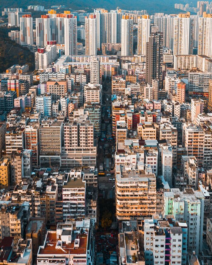 Photographer Shows Hong Kong Like Never Before