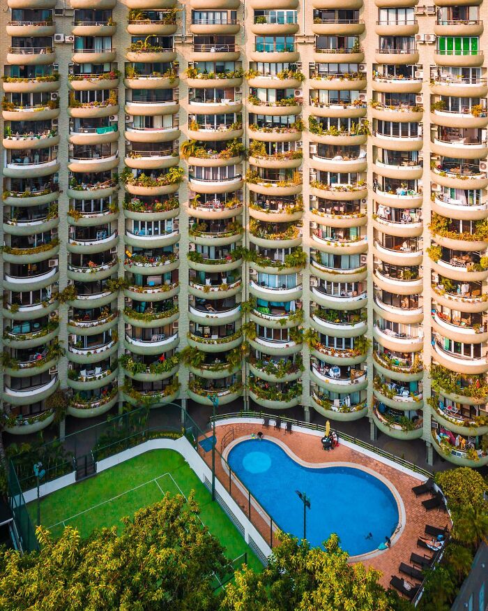 Photographer Shows Hong Kong Like Never Before