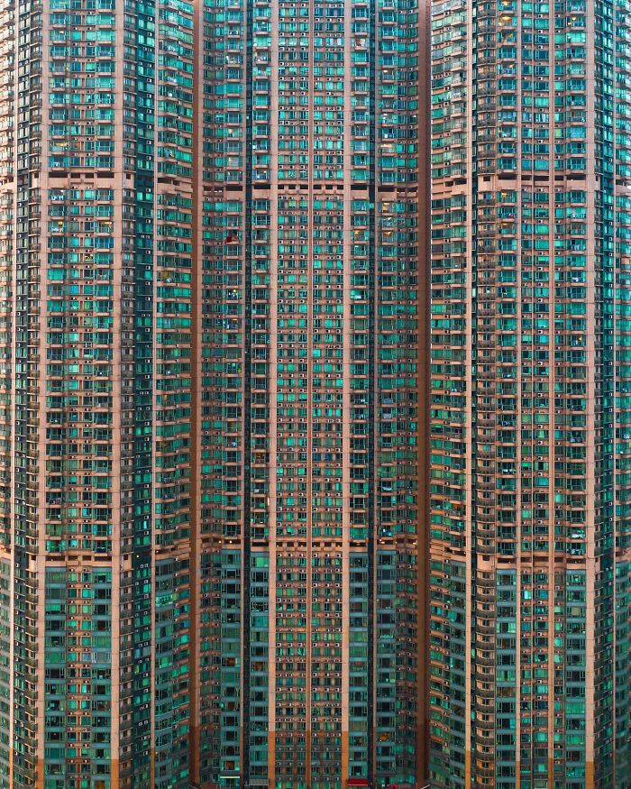 Photographer Shows Hong Kong Like Never Before